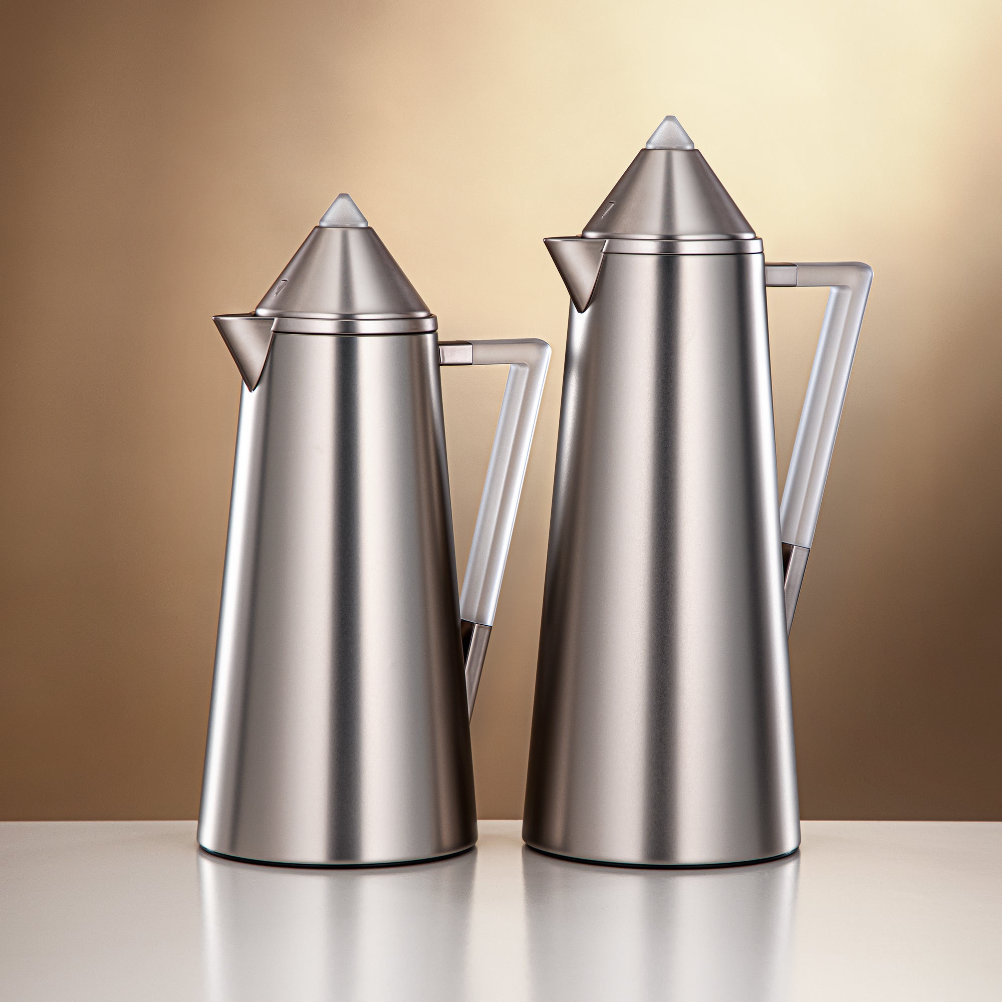 Almarjan Vacuum flask 0.7L + 1.0L Matt nickle & frost (FG818-070/100 MNI/FA)