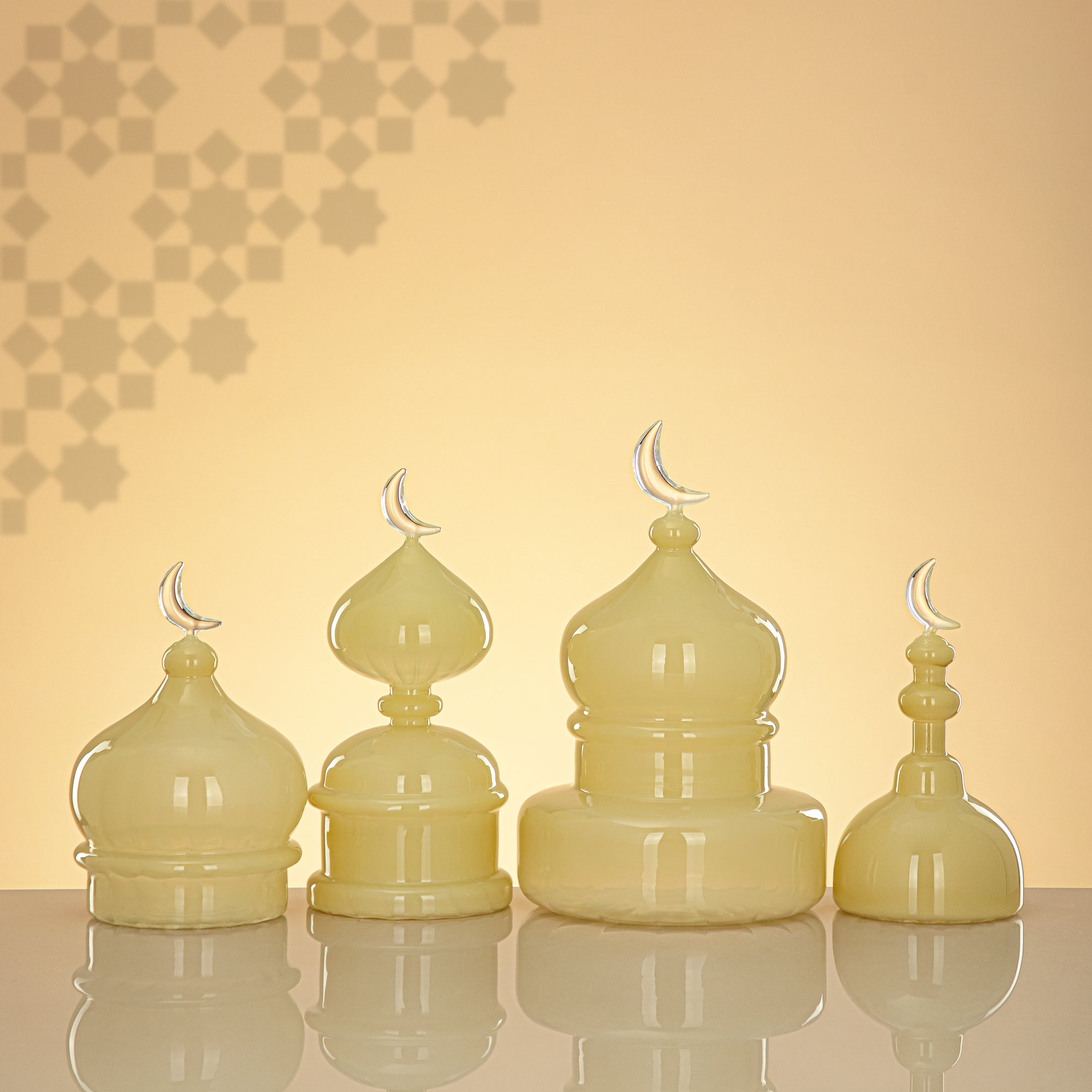 Almarjan Minaret Table Decoration 22cm x 10cm Ivory with Clear Crescent Moon – Noor Al Layali