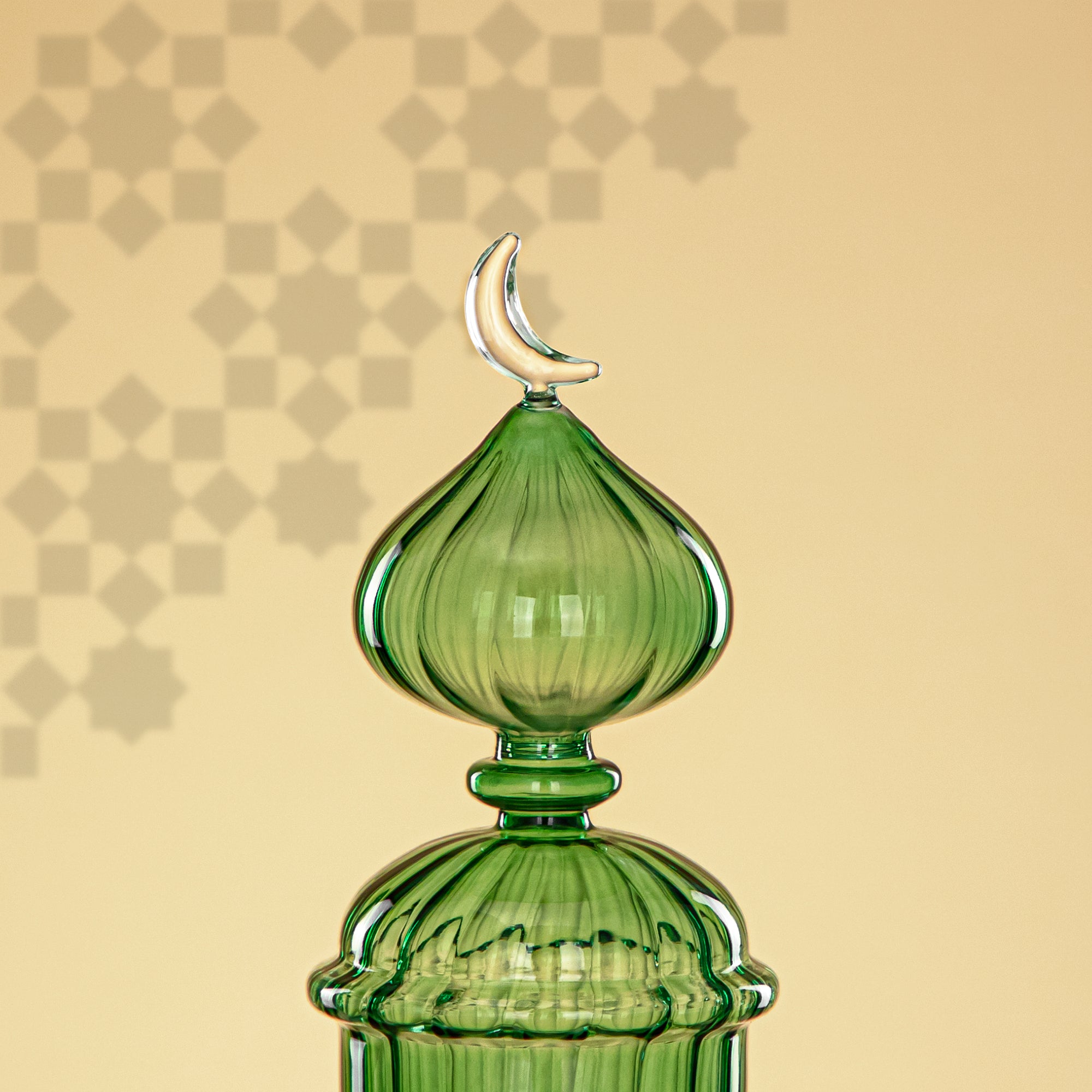Almarjan Minaret Table Decoration 22cm x 10cm Transparent Green with Clear Crescent Moon – Noor Al Layali