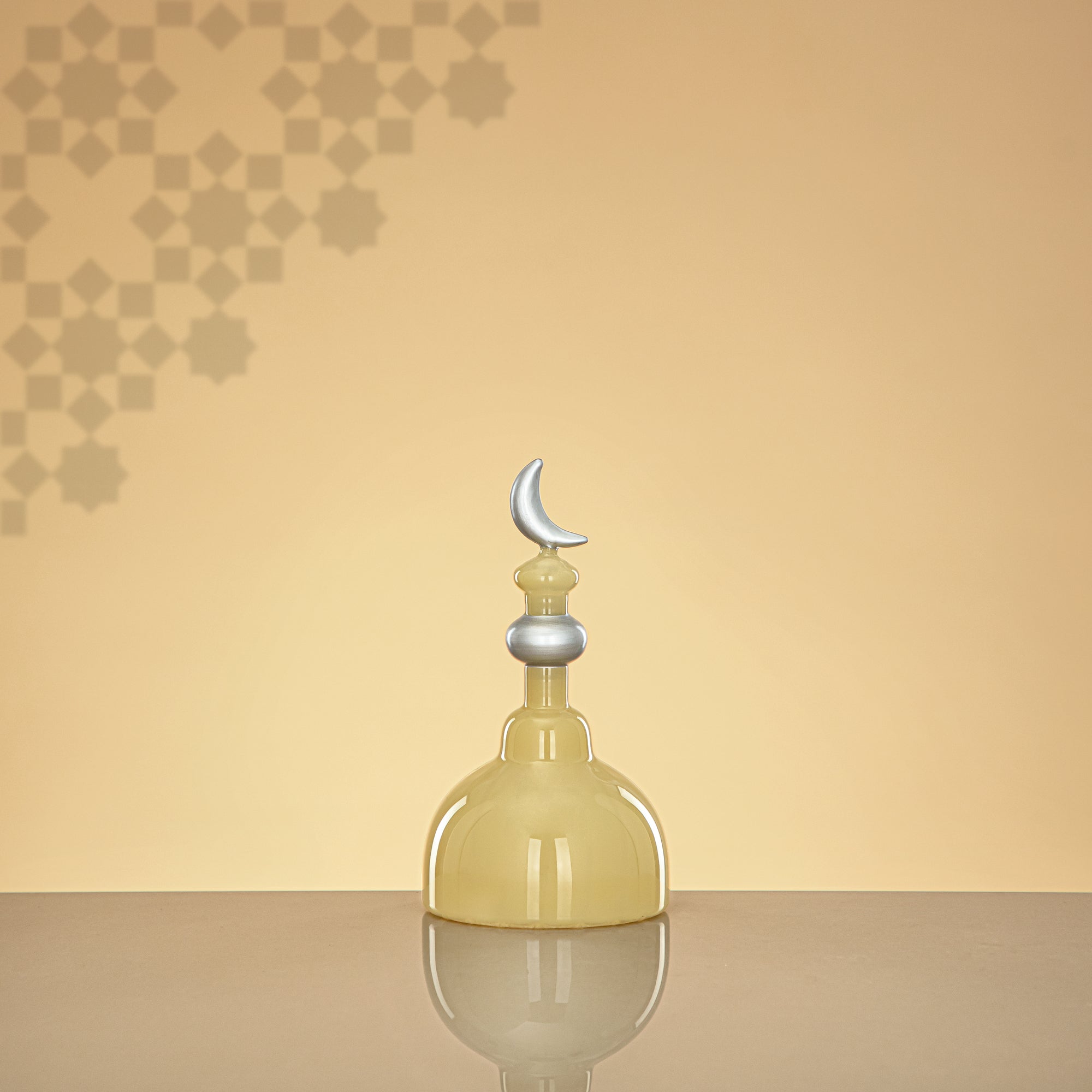 Almarjan Minaret Table Decoration 17cm x 9cm Ivory with Silver Lines & Crescent Moon – Noor Al Layali
