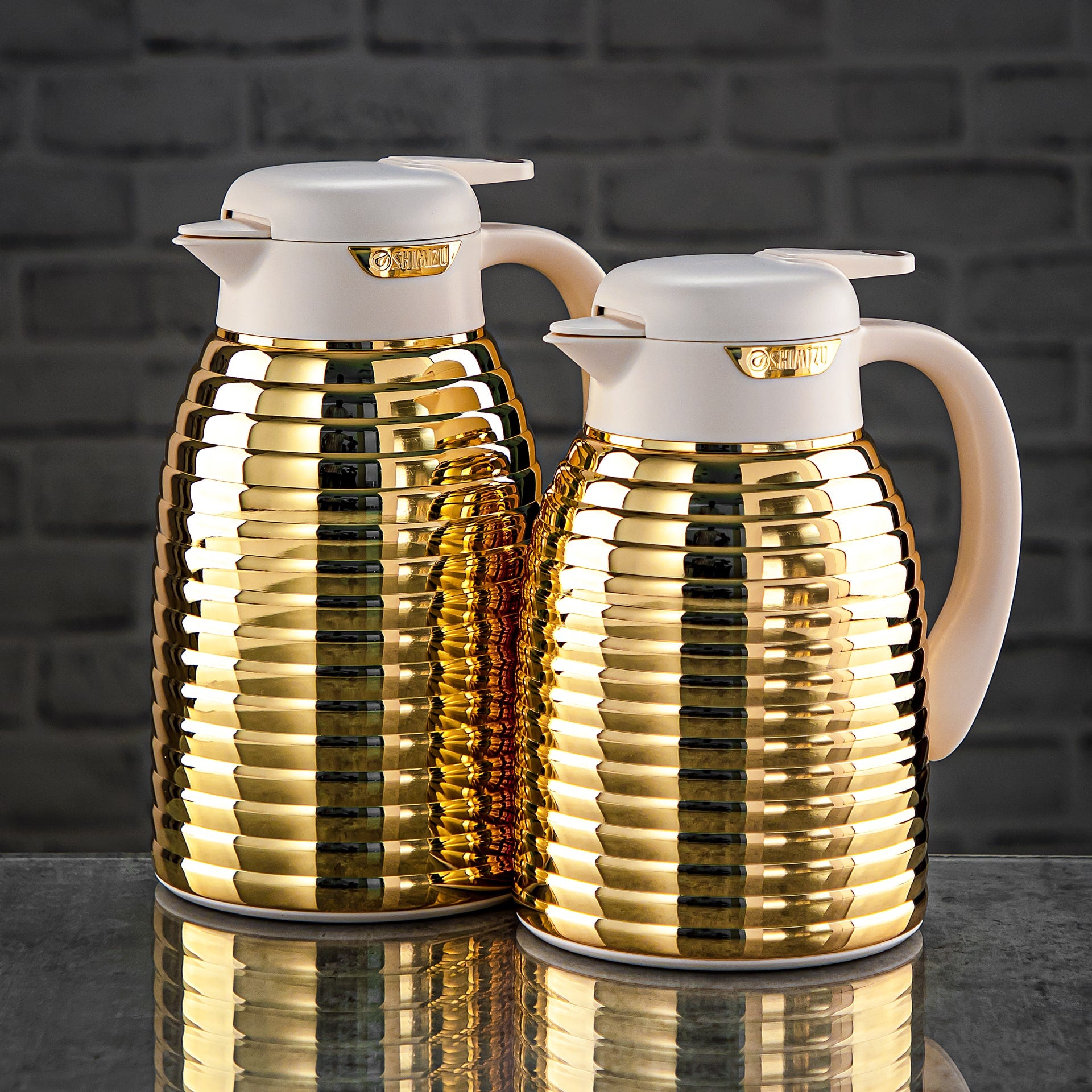 Almarjan 2 Pieces Vacuum Flask Set Gold - SM-2A25-070/100 ALL G