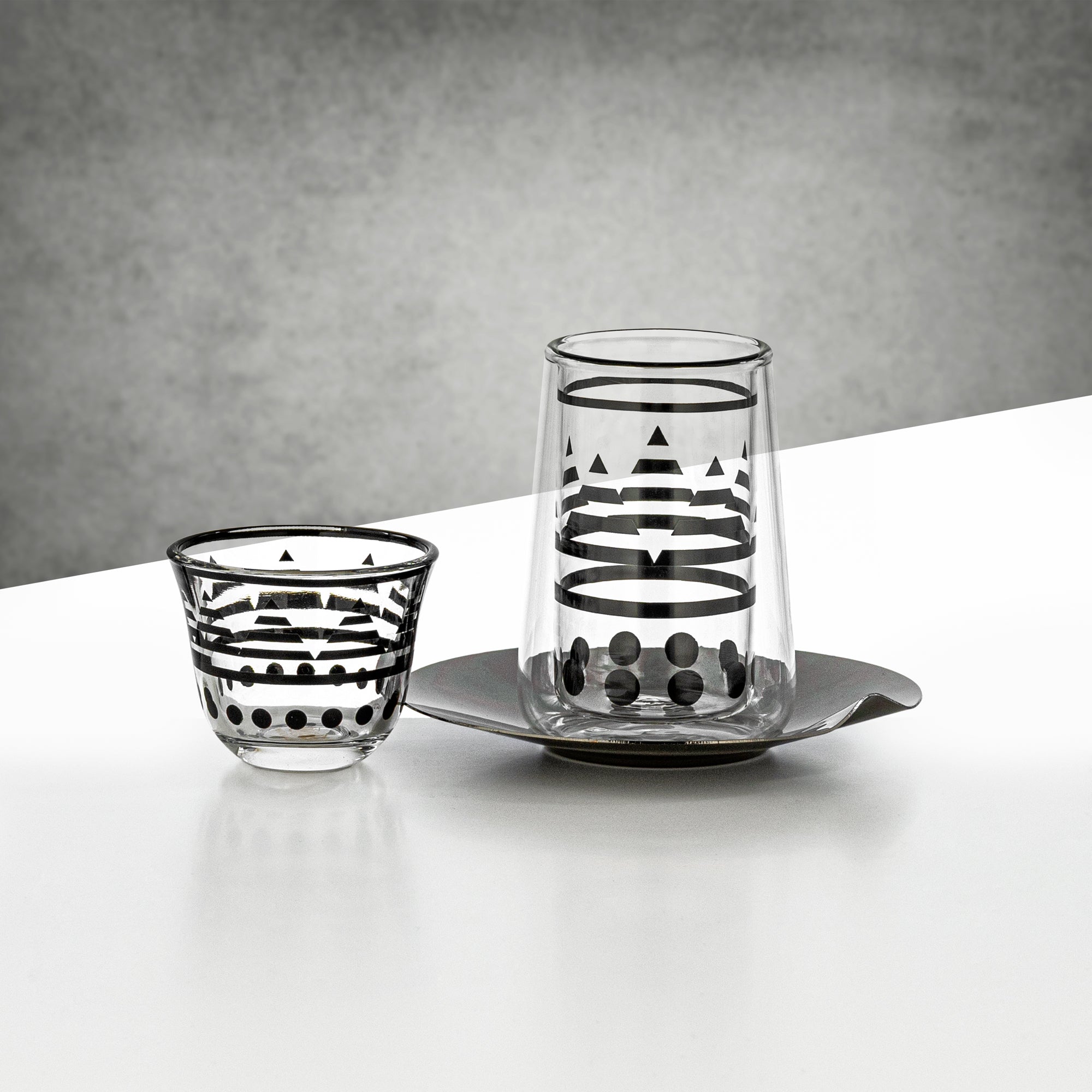 Almarjan Tea & Coffee Glass Set 18 Pieces Clear with Black Pattern & Gun Black Saucers