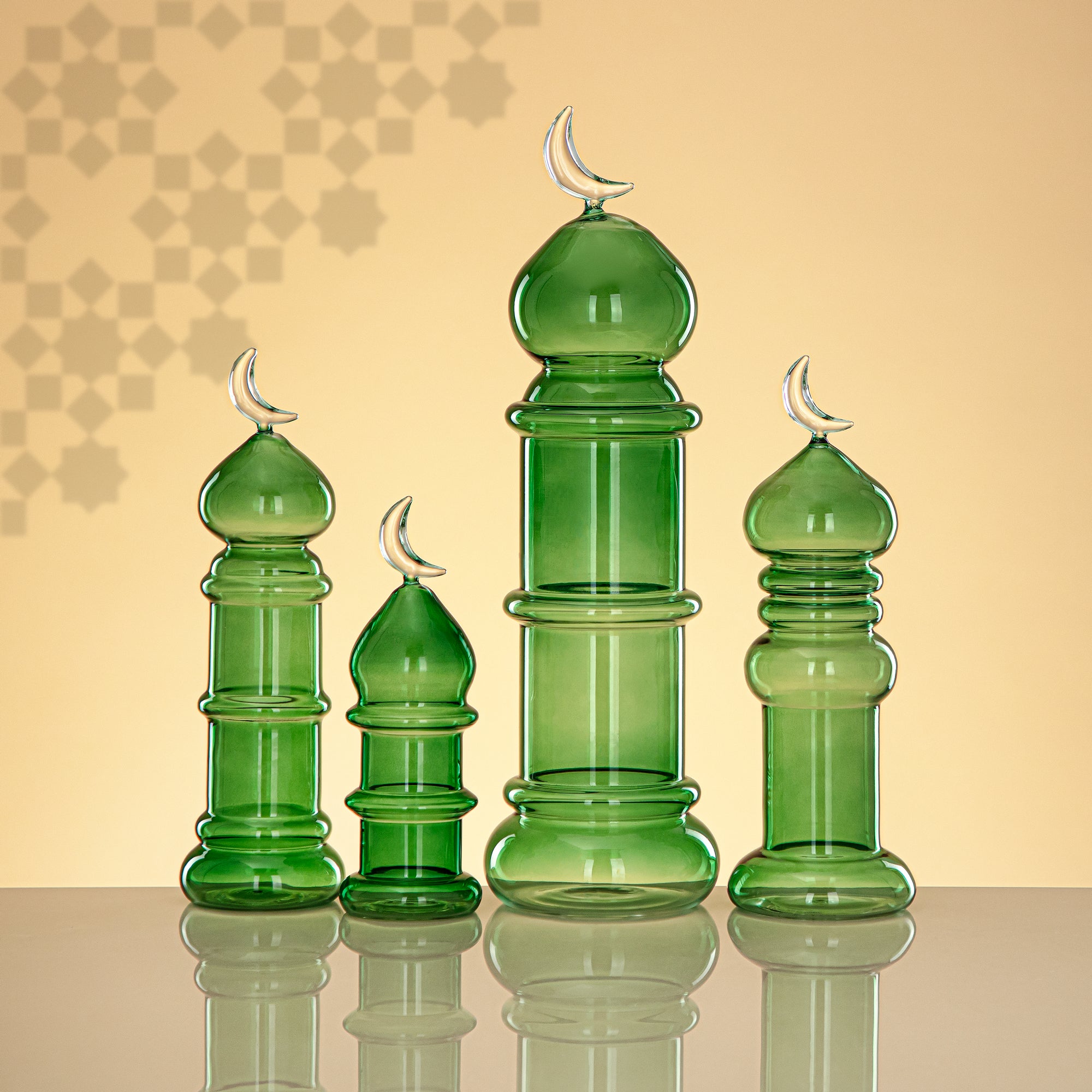 Almarjan Minaret Table Decoration 24cm x 8cm Transparent Green with Clear Crescent Moon – Noor Al Layali