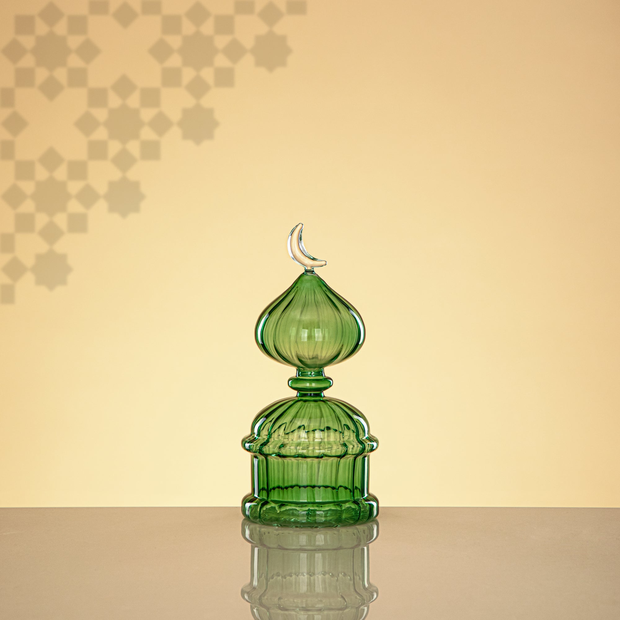 Almarjan Minaret Table Decoration 22cm x 10cm Transparent Green with Clear Crescent Moon – Noor Al Layali