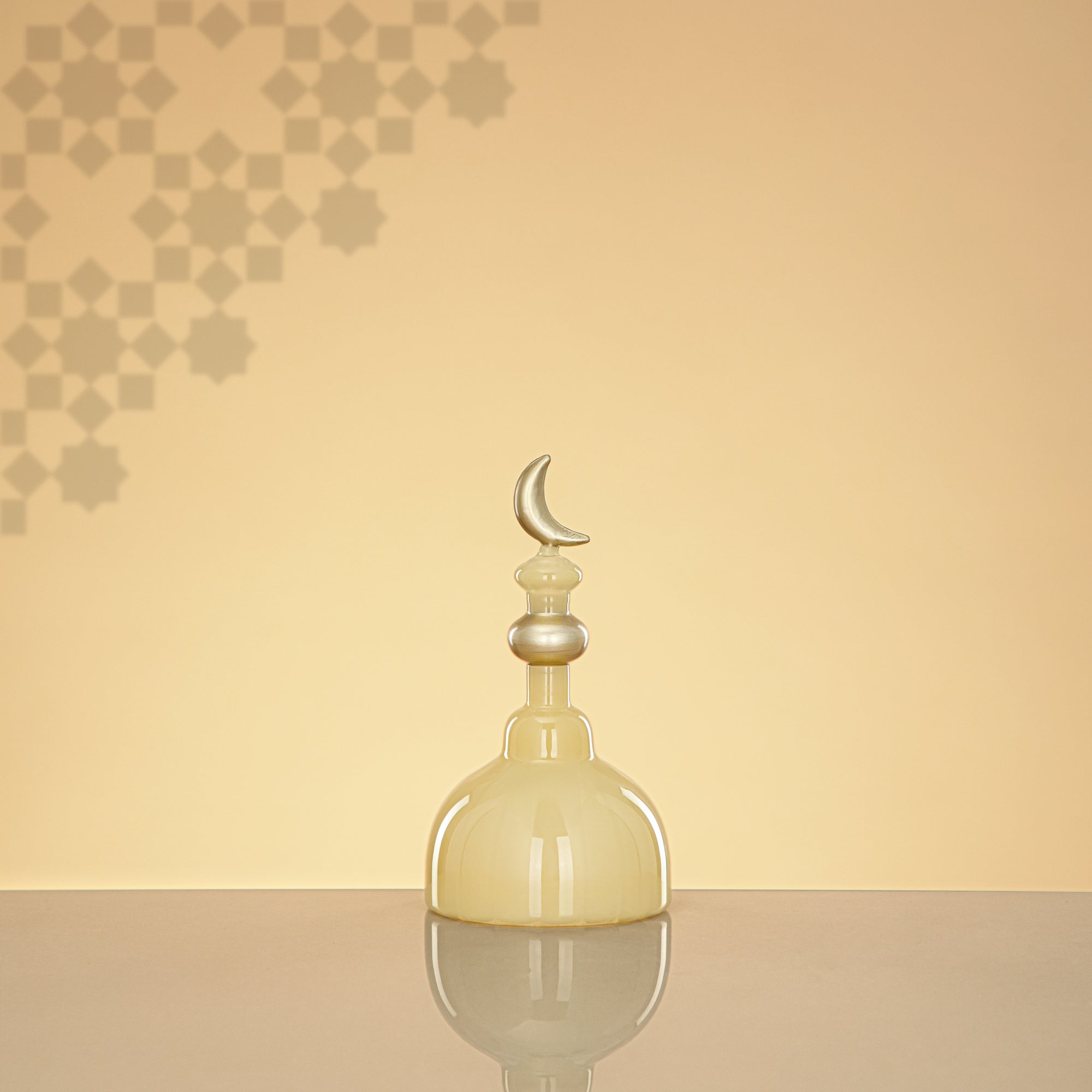 Almarjan Minaret Table Decoration 17cm x 9cm Ivory with Golden Lines & Crescent Moon – Noor Al Layali