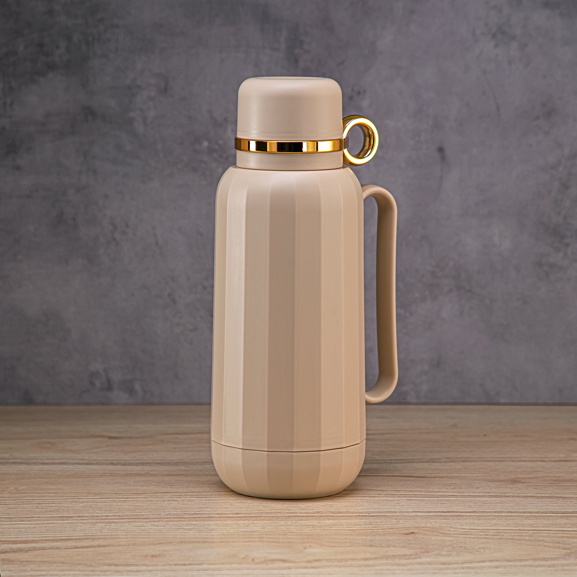 Almarjan 1 Liter Vacuum Flask Beige & Gold - GT101 MBGG